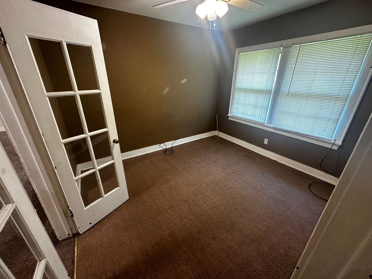 3821 Penn St. - Photo 3 of 6