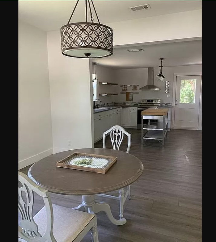 708 Sheffield Ave - Photo 3 of 7