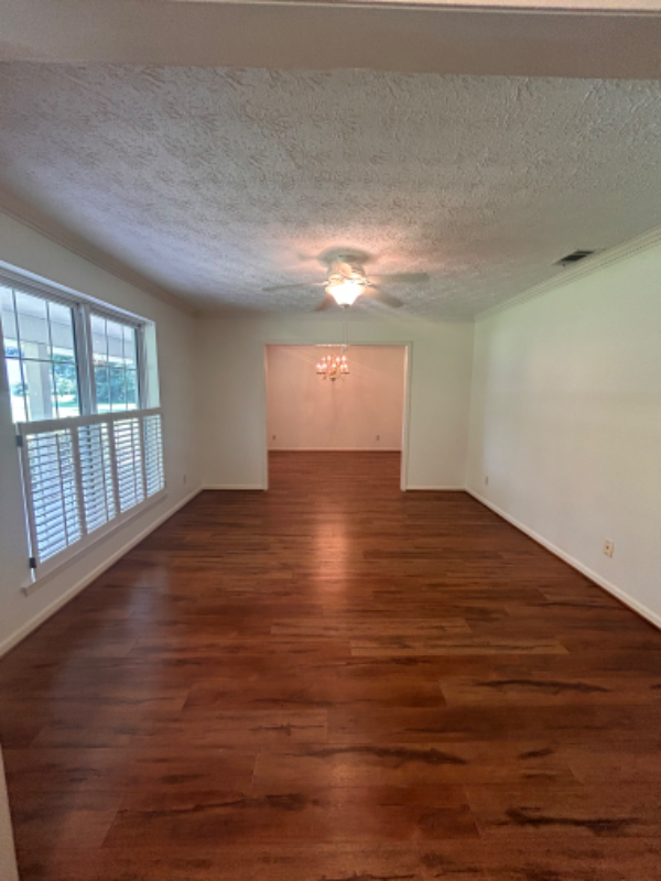 104 Brisbon Rd - Photo 5 of 20