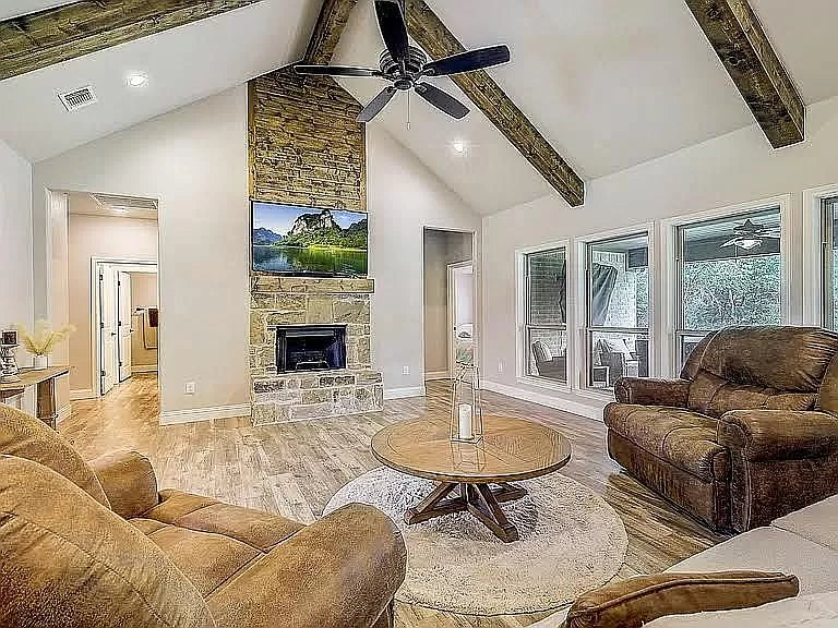 3009 English Ln - Photo 3 of 14