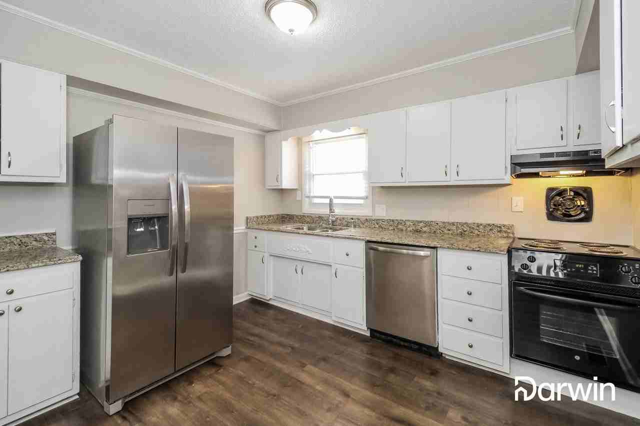 3415 Fern Pl - Photo 2 of 15