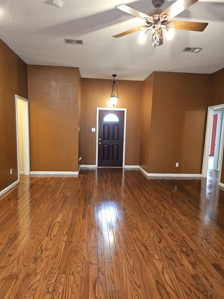 206 Vail Dr #NA - Photo 2 of 7