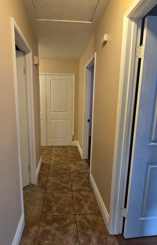 2219 Camino Dr #NA - Photo 3 of 15