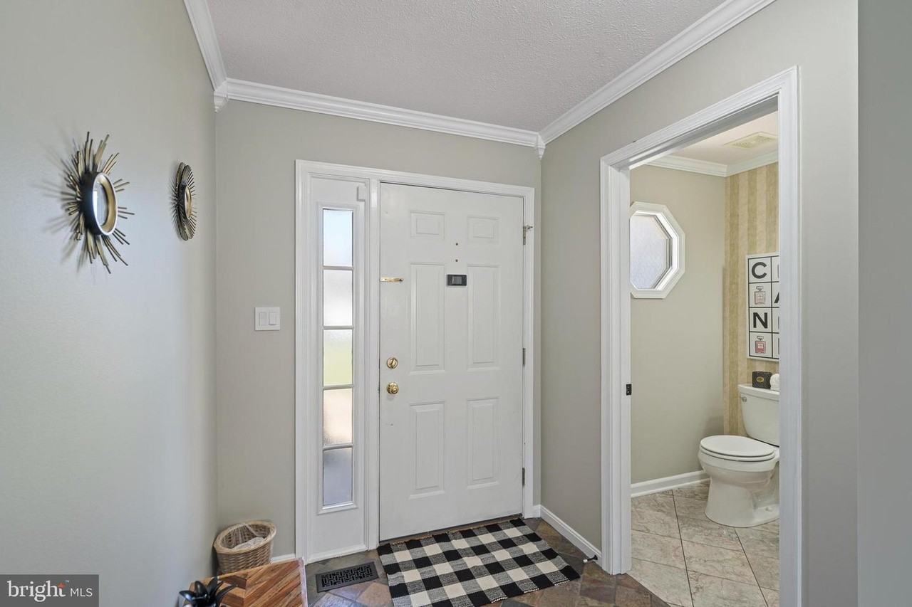 103 Coopworth Ct #NA - Photo 2 of 33