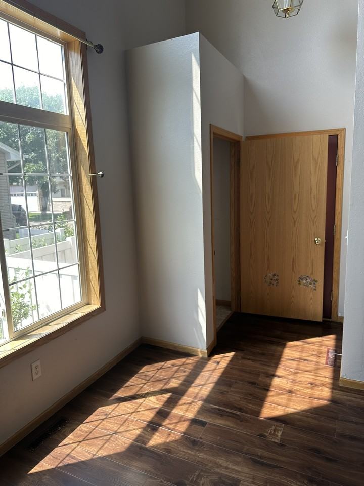 11429 16th St Ne #1 - Photo 3 of 19