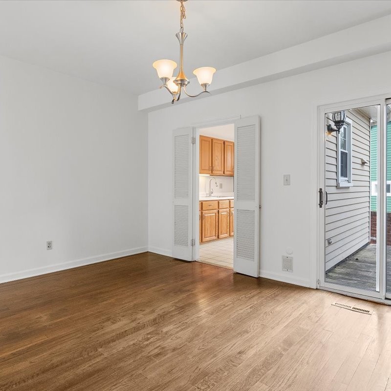 6411 Howe St #NA - Photo 6 of 22