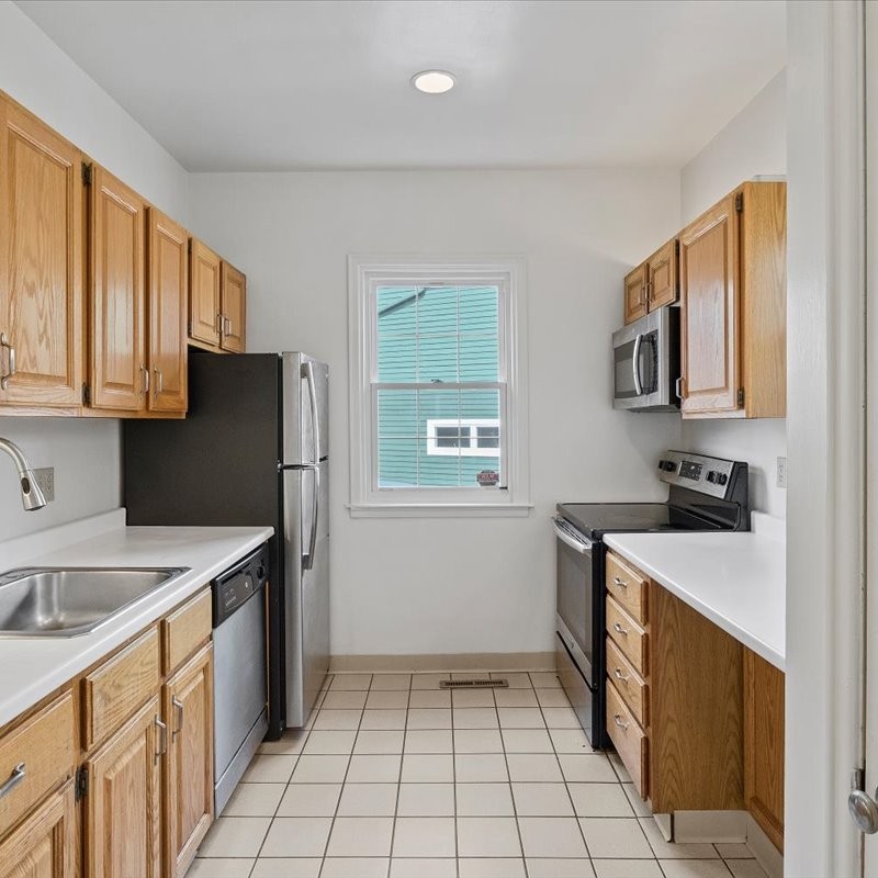 6411 Howe St #NA - Photo 7 of 22