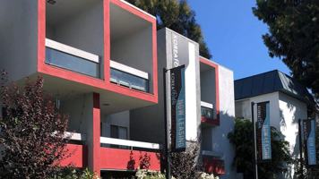 featured image of 354 S La Fayette Park Pl