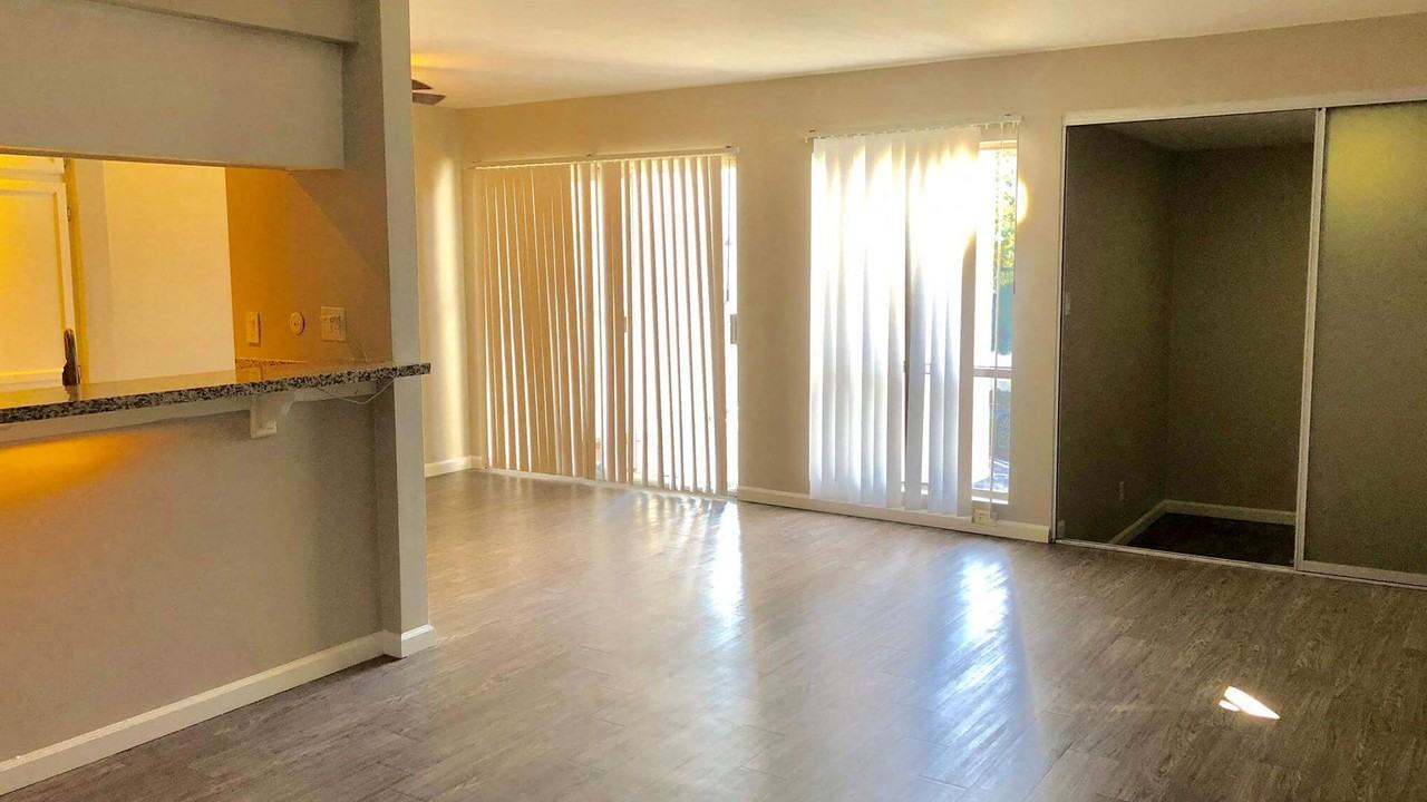 City Park View - Photo 4 of 9