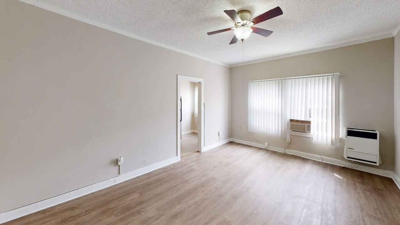 Hobart Apartments - Photo 4 of 8