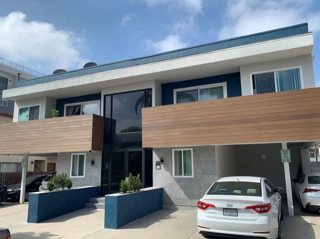 Federal Apartments - Photo 3 of 23