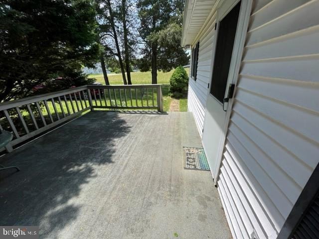21305 Chancellors Run Rd - Photo 3 of 19