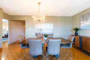 featured image of 1693 Paris St