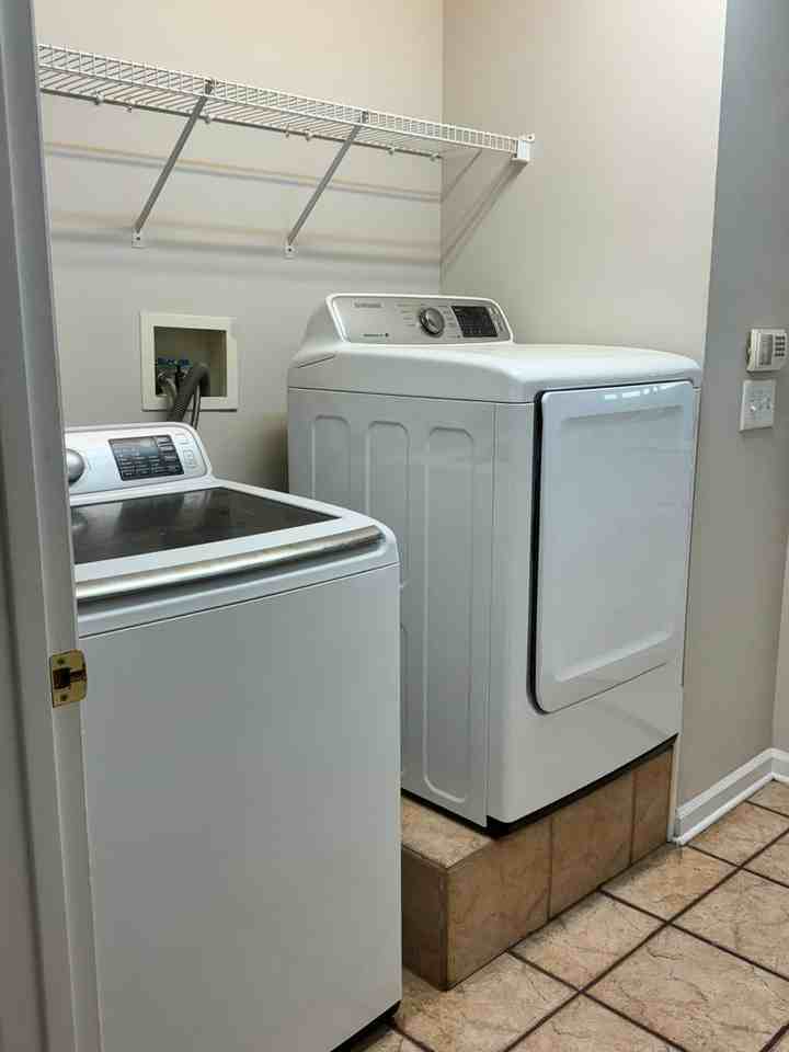 484 Arnell Ln - Photo 6 of 15