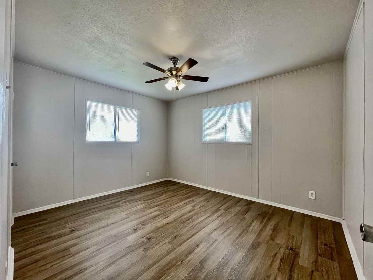 1116 Advance St - Photo 5 of 6