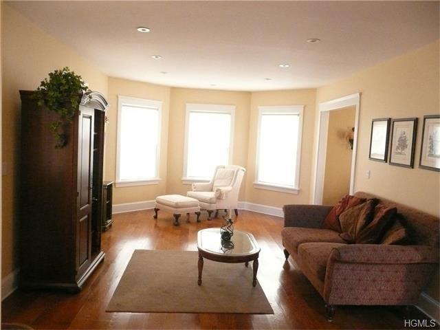 174 Washington Ave - Photo 2 of 11