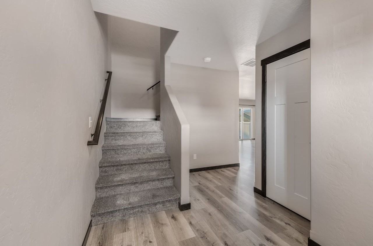 12417 N Cavanaugh Dr - Photo 3 of 21