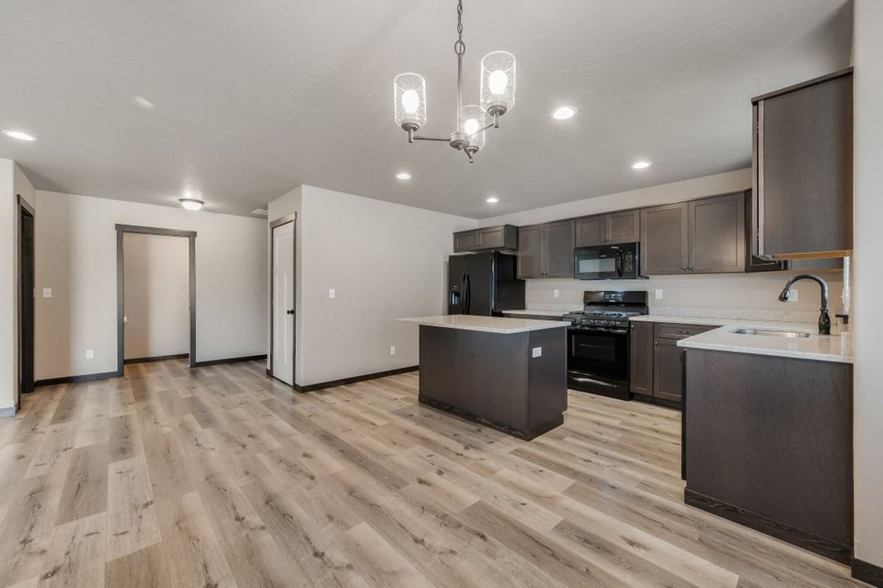 12417 N Cavanaugh Dr - Photo 7 of 21