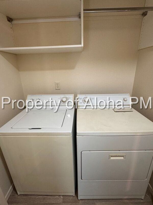 1041 W Pine Ave #1 - Photo 7 of 17