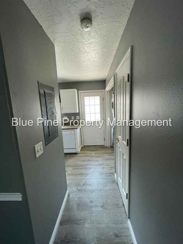 217 Georgetown Dr #1 - Photo 6 of 14