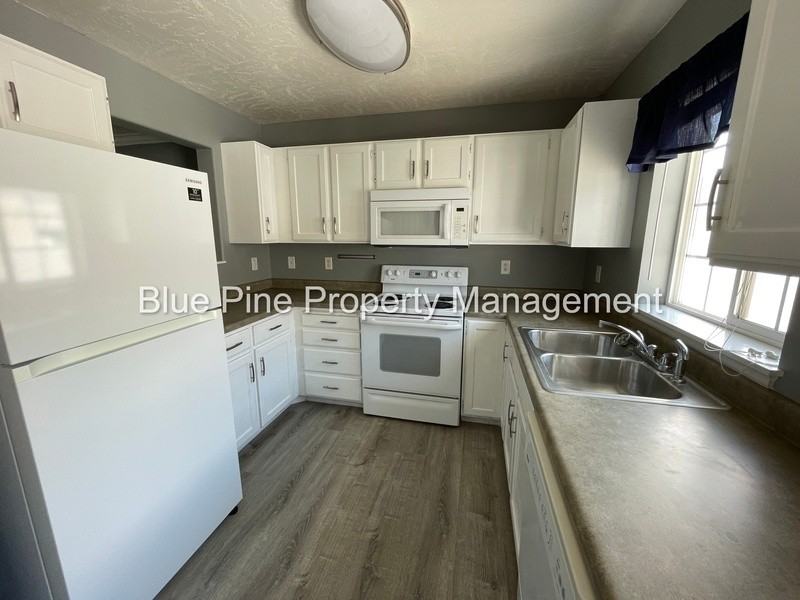 217 Georgetown Dr #1 - Photo 7 of 14