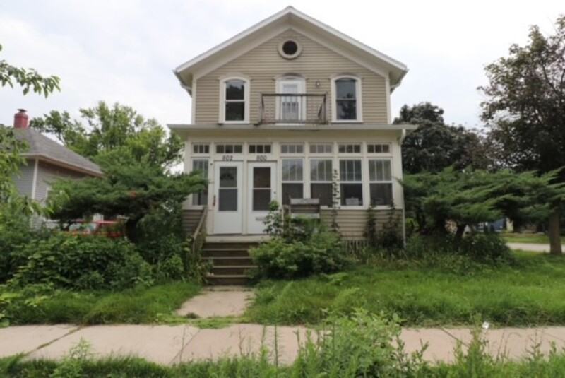 802 800/802 Doty St - Photo 2 of 8