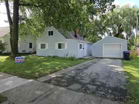 713 E Goodall St - Photo 1 of 1