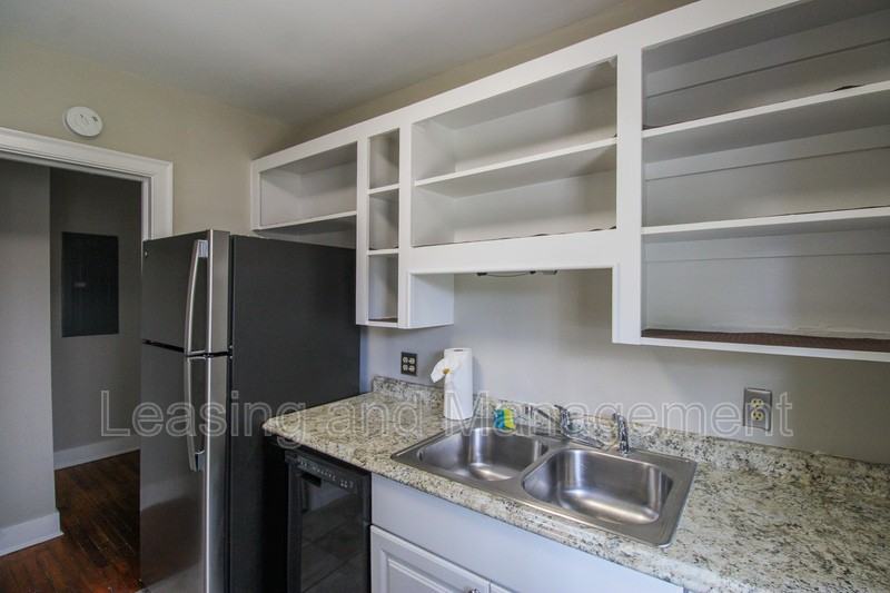 679 Savannah Hwy - Photo 7 of 19