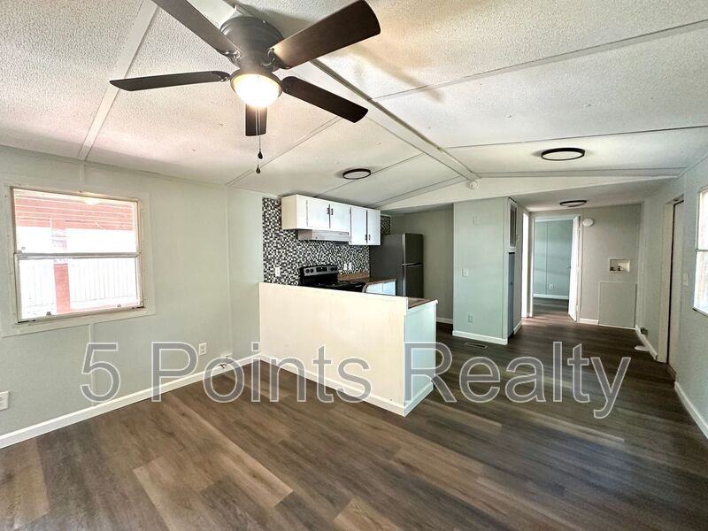 9325 Beeler Ct - Photo 2 of 15