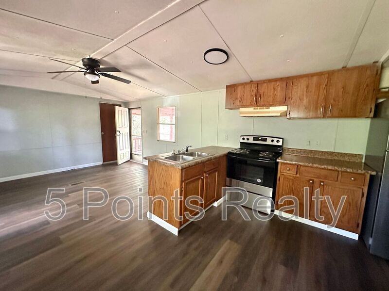 9329 Beeler Ct - Photo 3 of 15