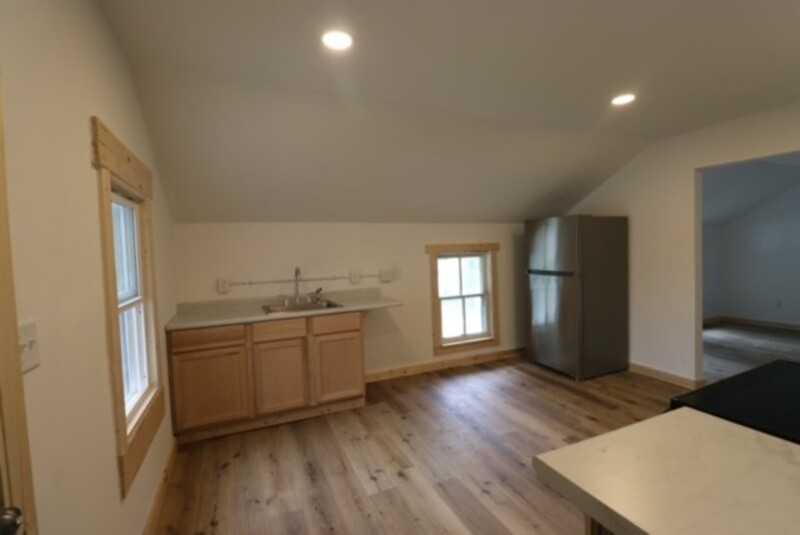 203 800/802 Doty St - Photo 2 of 7