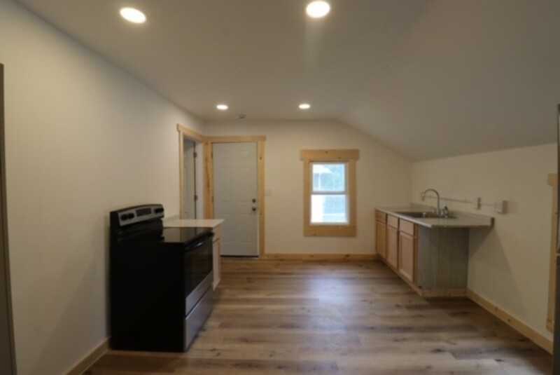 203 800/802 Doty St - Photo 3 of 7