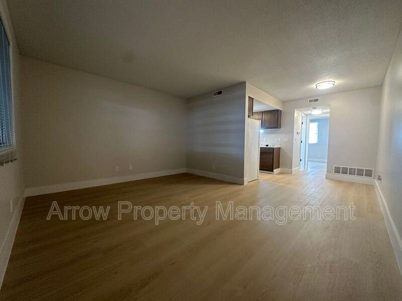 3619 N 60th St - Photo 2 of 6