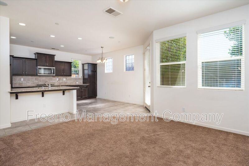 7076 N Refinement Dr - Photo 3 of 38