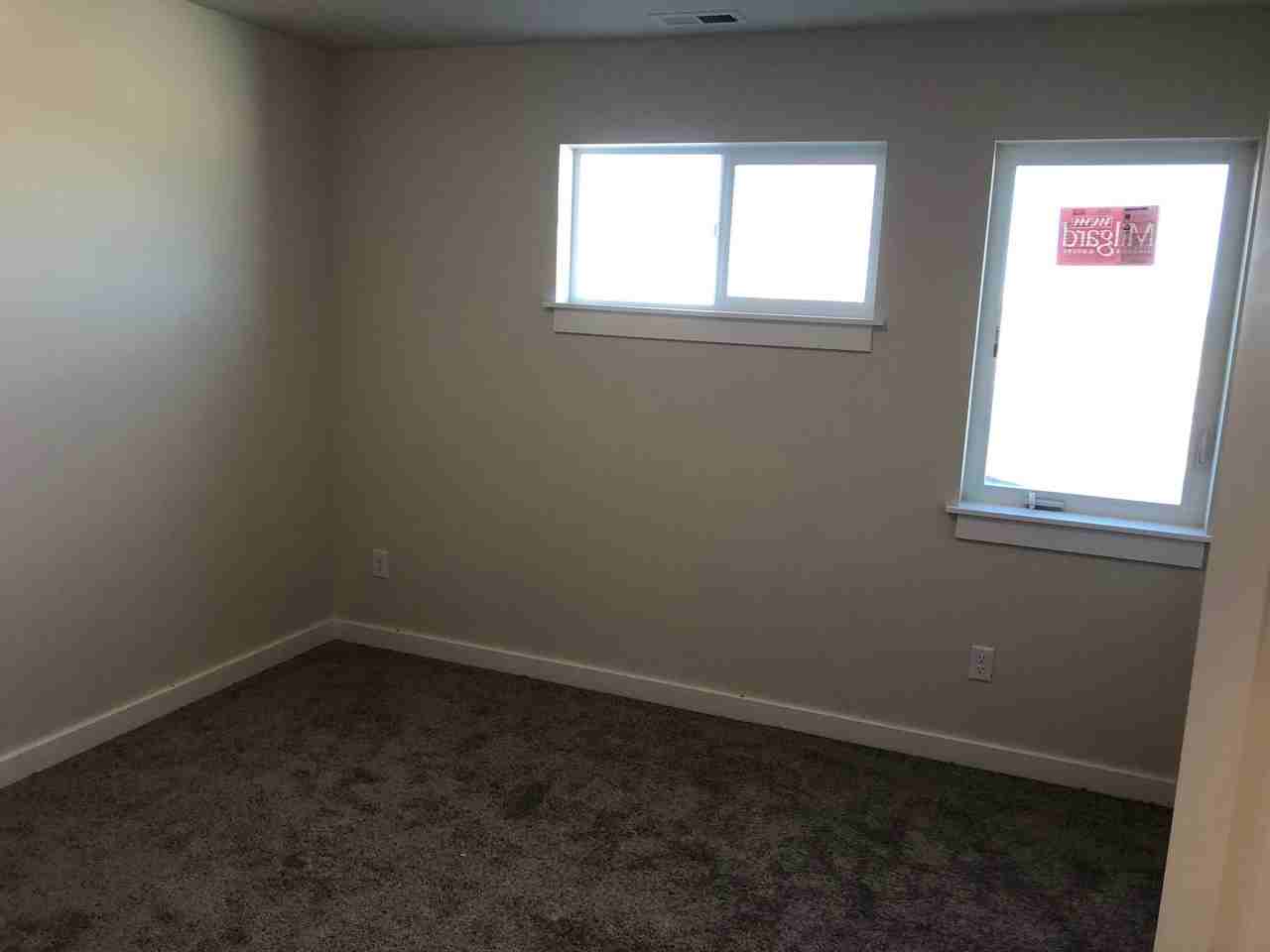 1306 Westwood Circle - 4 plex - Photo 5 of 20