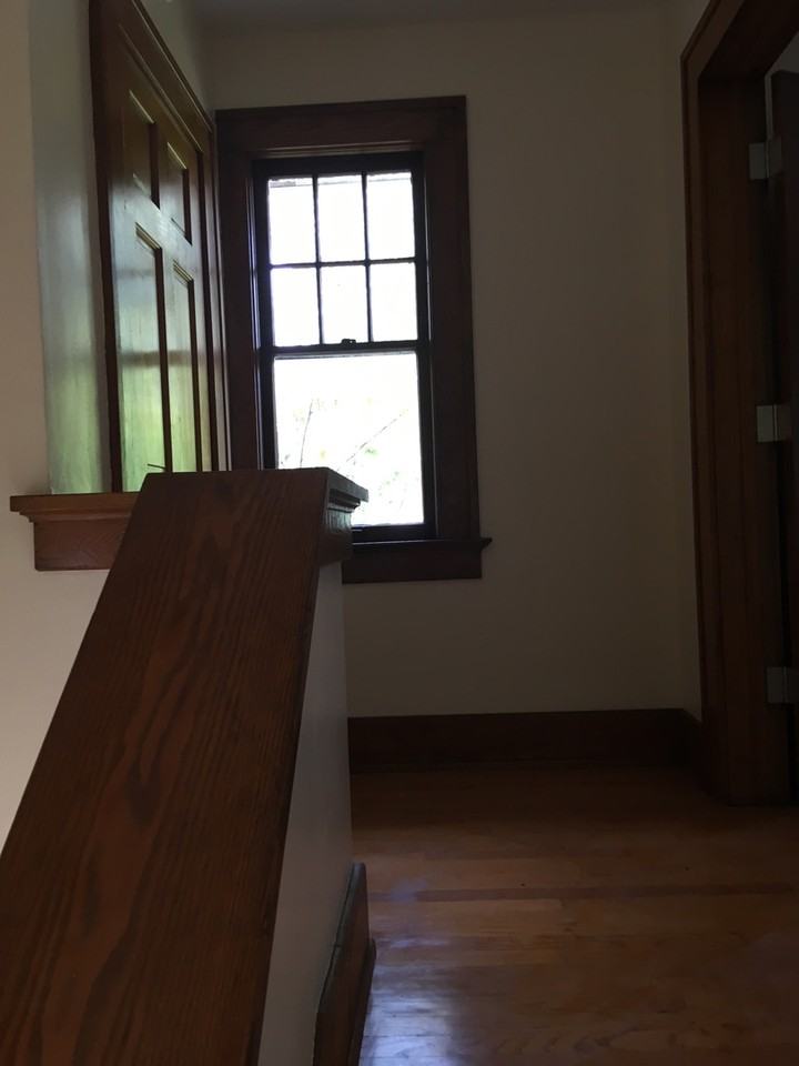 723 Nuttman Ave - (duplex) - Photo 3 of 10