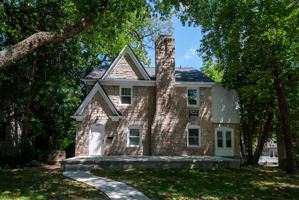 featured image of 706 North Washington Street