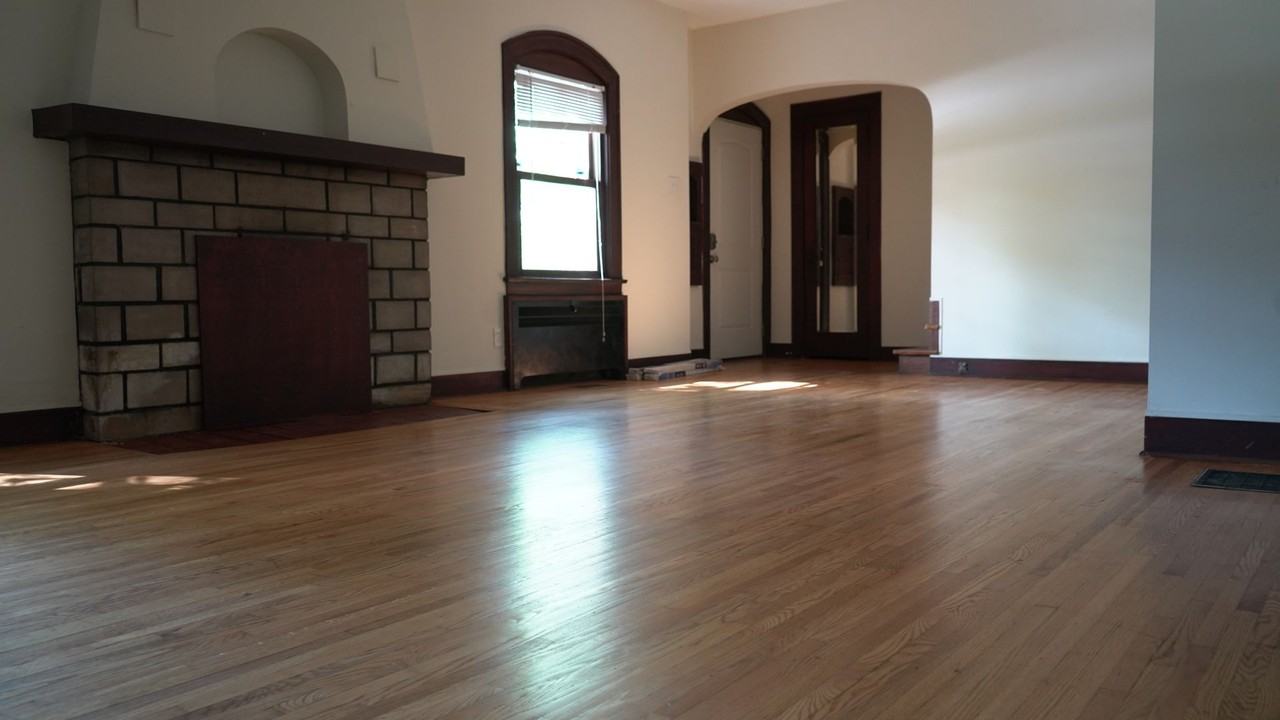 706 North Washington Street - Photo 3 of 28