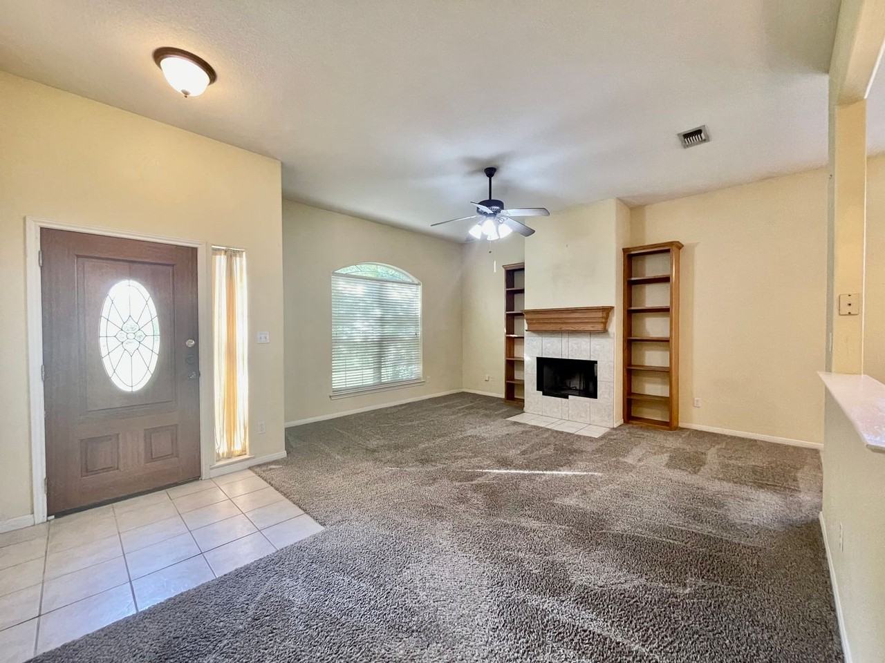 1206 Debbie Ct - Photo 2 of 16