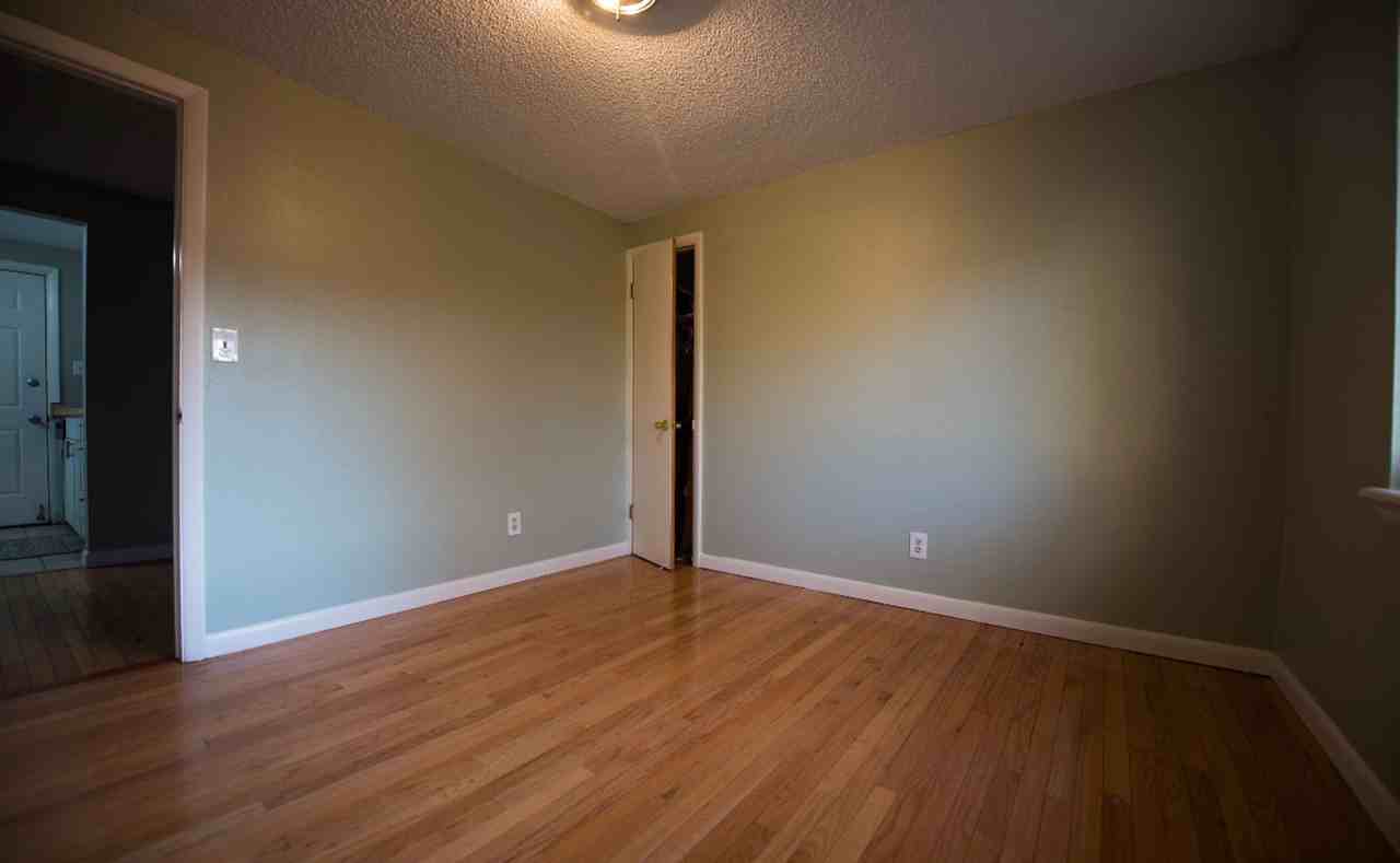 2755 S Delaware St - Photo 4 of 20