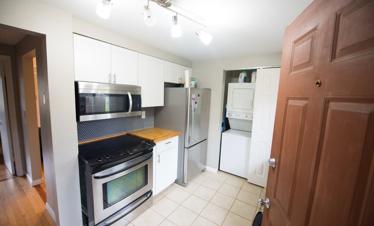 2755 S Delaware St - Photo 3 of 20