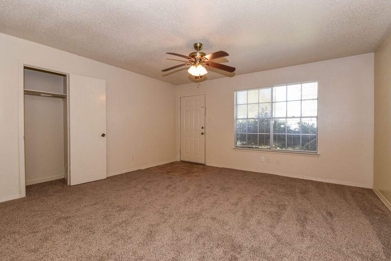 3307 Maple Ave - Photo 3 of 25
