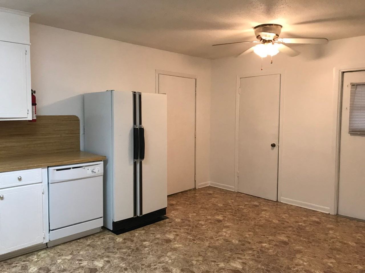 6624 Pinebrook Trce - Photo 3 of 8