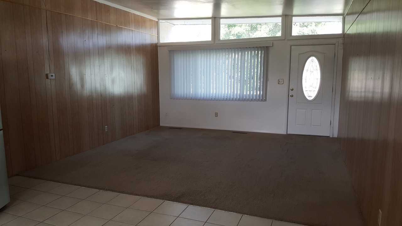 406 Oriole Rd - Photo 2 of 16