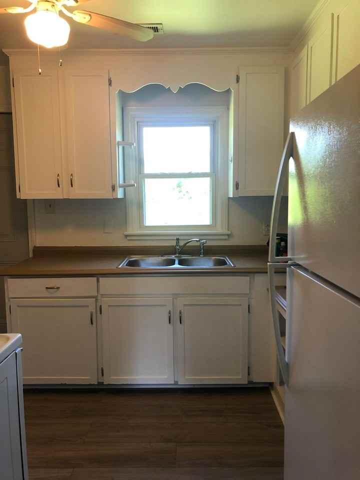 815 14th St - Photo 2 of 28