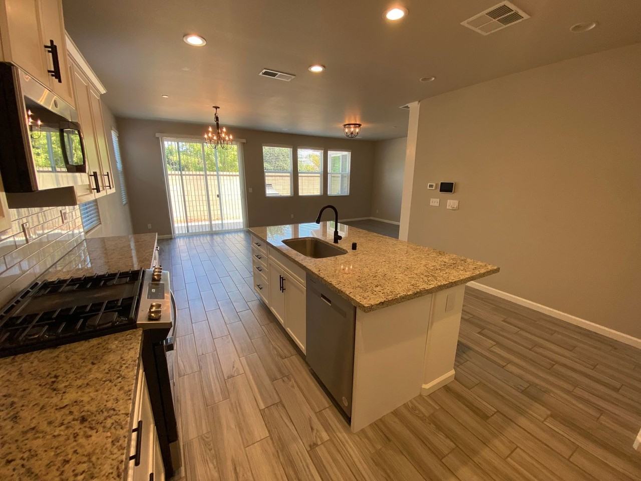 3461 Alcove Way - Photo 7 of 44