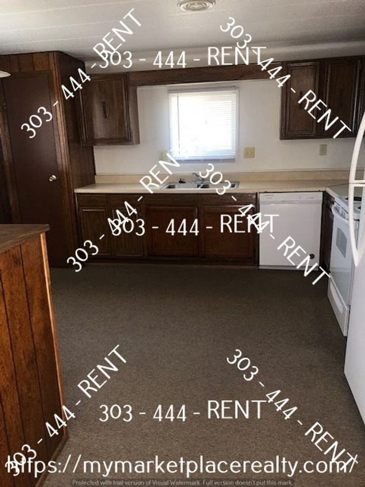 101 Beach Dr - Photo 2 of 8