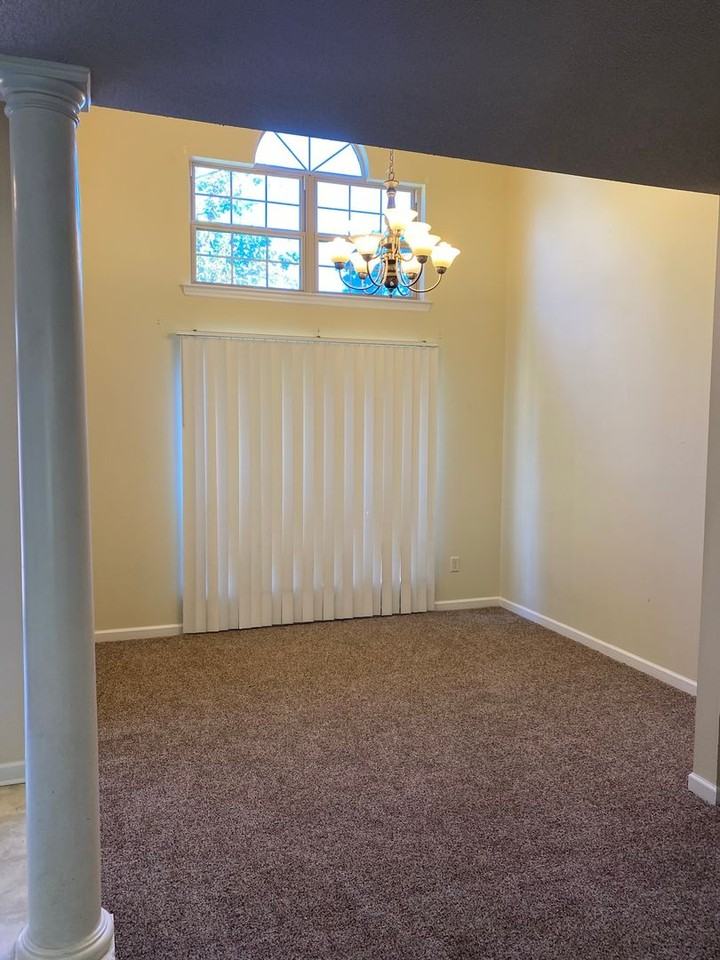 1105 Cornett Ct - Photo 3 of 16