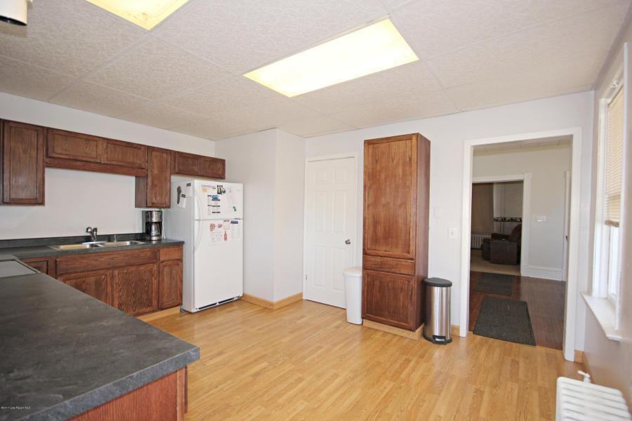 525 W Lincoln Ave - Photo 3 of 23