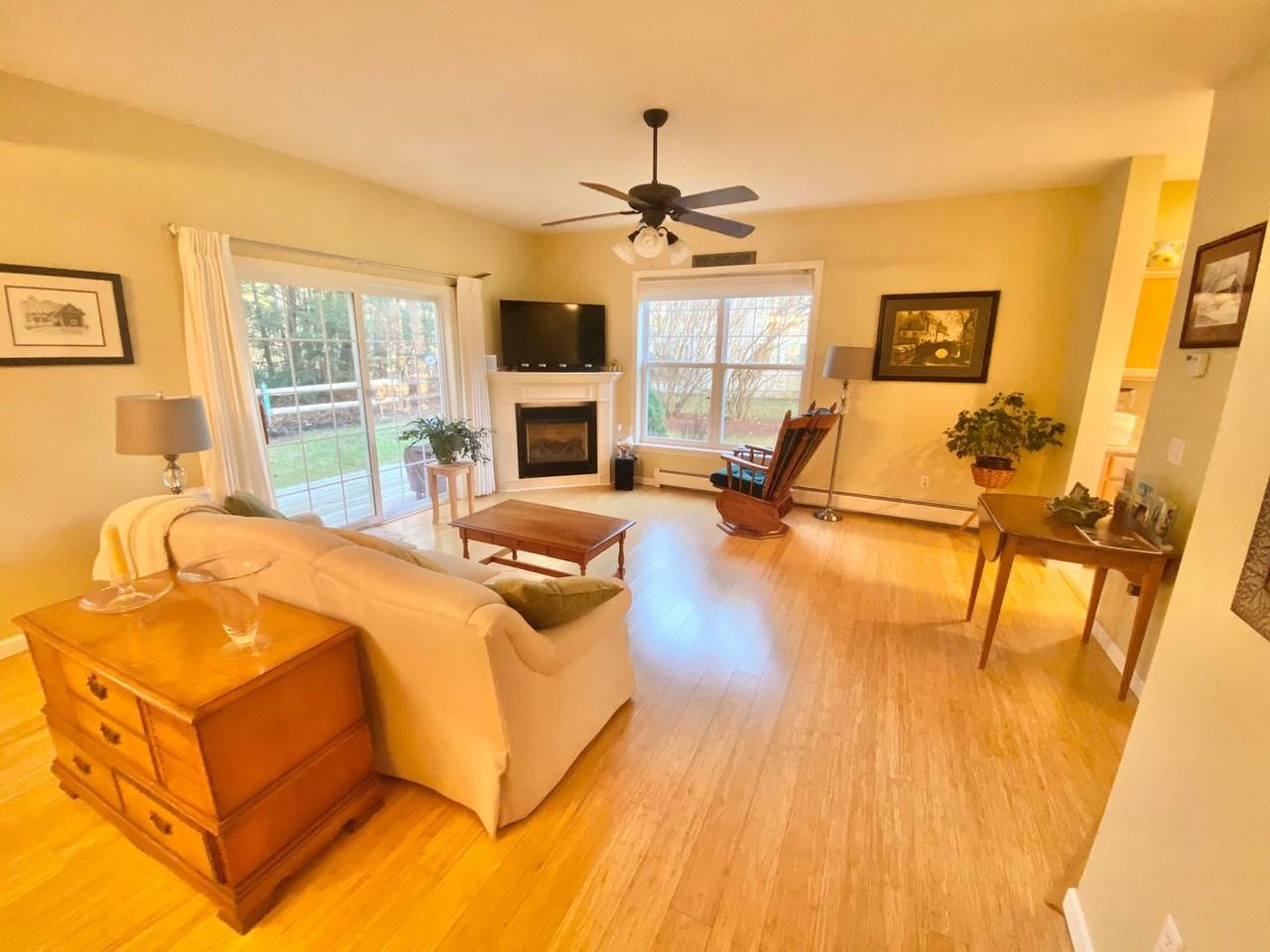 22 Irene Ave - Photo 3 of 20